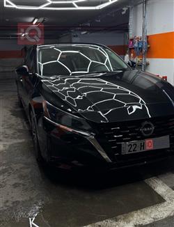 نيسان ألتيما